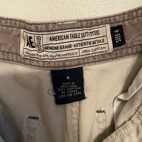 American Eagle outfitters double pocket khaki cargo shorts - Picture 5 of 6